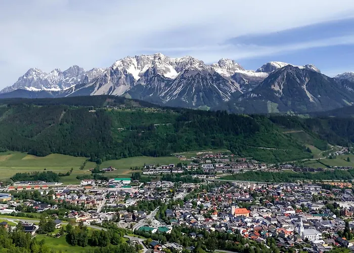 Pension Spreitzhof & Appartement Royer 3*